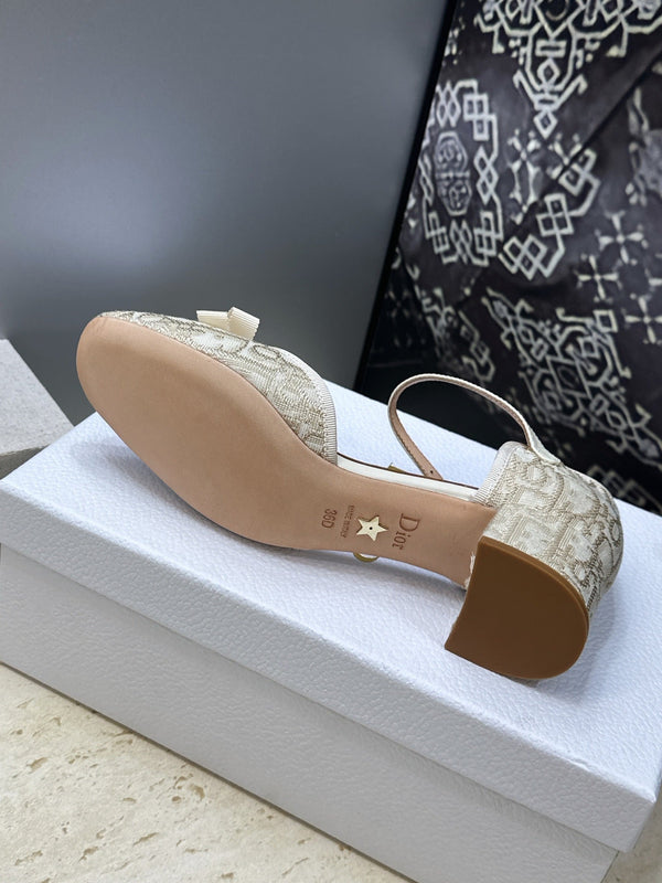 CD Oblique Bow Pearl Ankle Strap Pumps 3.5CM Cream Embroidered Cotton 933314