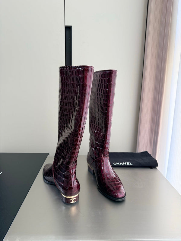 CC 26 High Boots Burgundy Croc-Embossed Patent Calfskin 929460