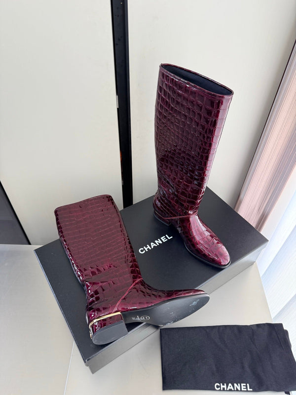 CC 26 High Boots Burgundy Croc-Embossed Patent Calfskin 929460