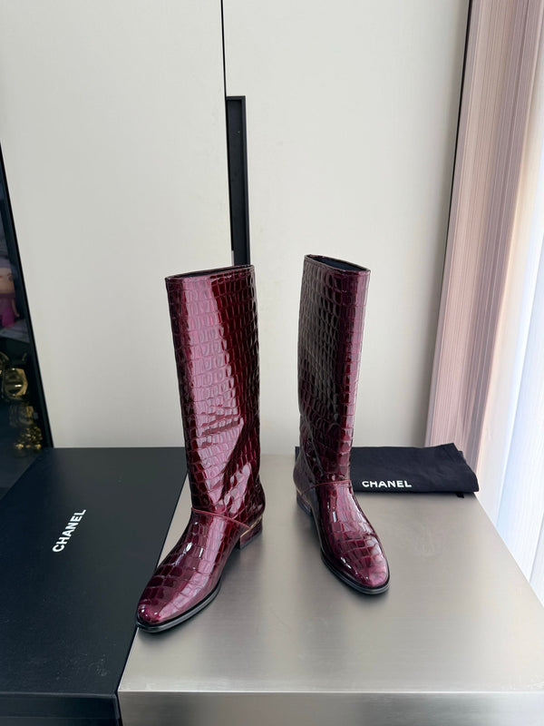 CC 26 High Boots Burgundy Croc-Embossed Patent Calfskin 929460