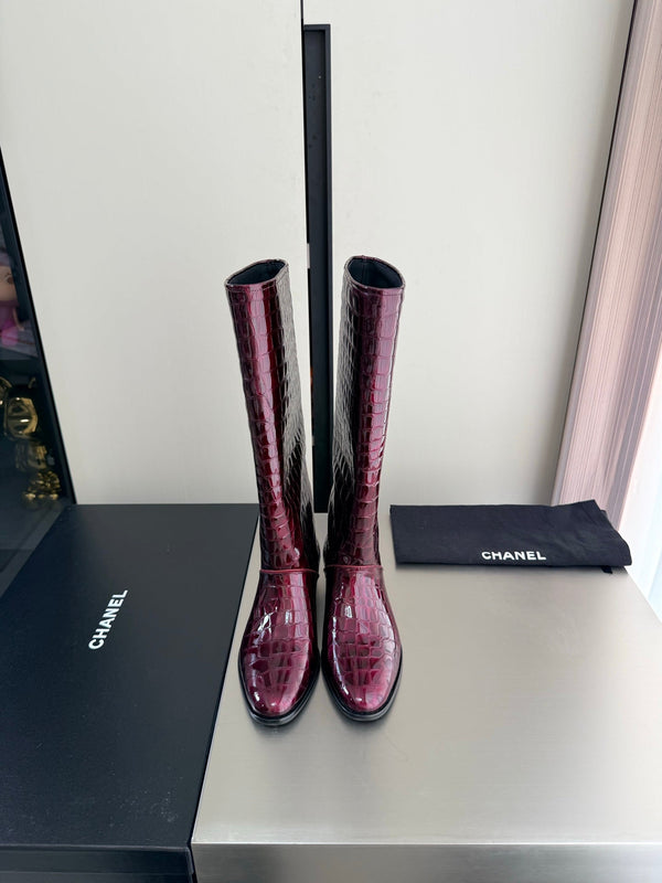 CC 26 High Boots Burgundy Croc-Embossed Patent Calfskin 929460