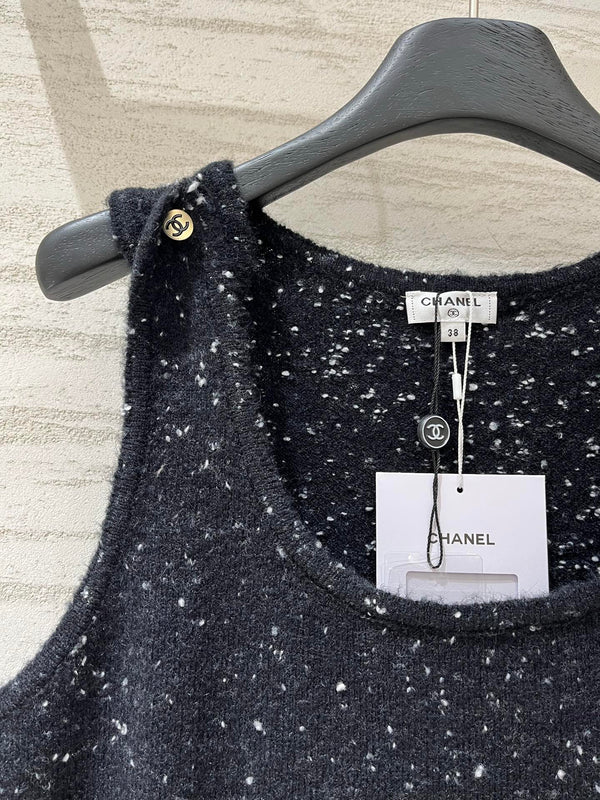 CC Button Shoulder Knit Tank Top 758932