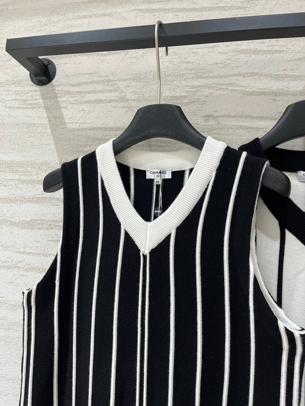CC Striped Knit Vest 758890