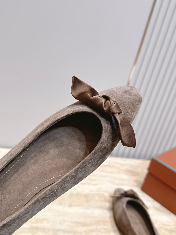 LP Primula Pointed-Toe Ballet Flats Silk Bow Taupe Grey Suede 954476
