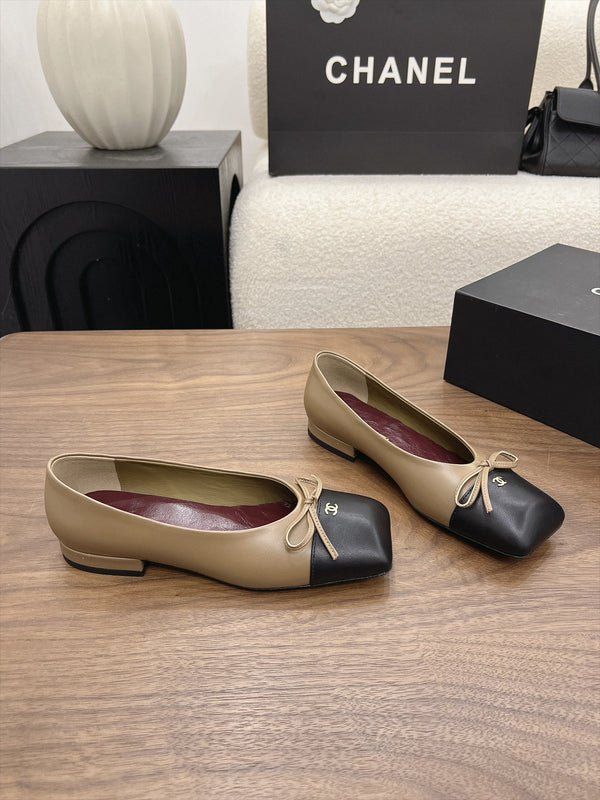 CC Square-Toe Ballet Flats Beige Black Lambskin 961516