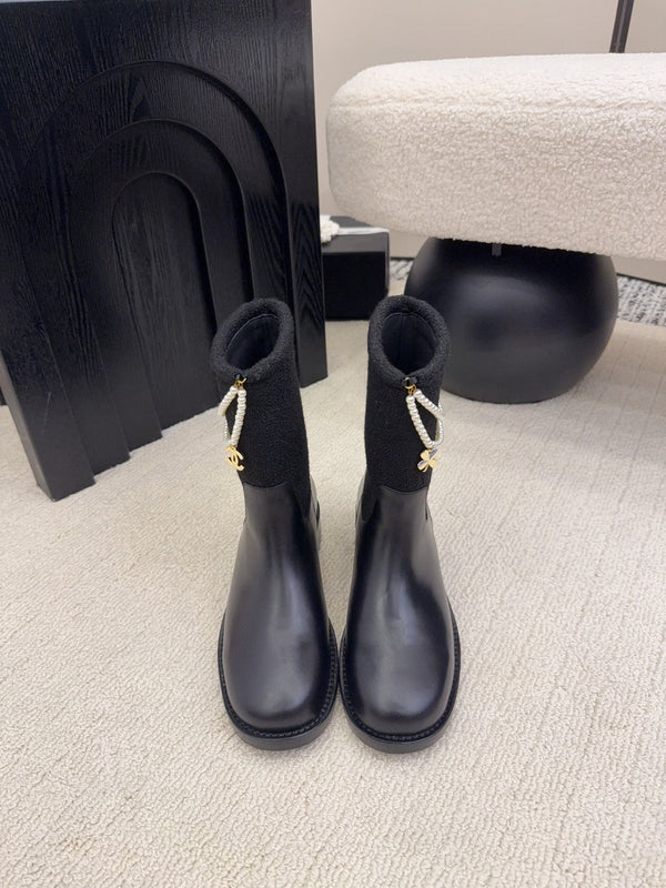 CC Mid-Calf Boots 4CM Pearl Chain Gold Charm Black Knit & Leather 961502