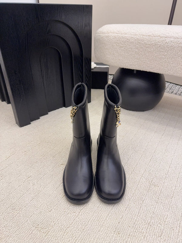 CC Mid-Calf Boots 4CM Gold Chain Charm Black Leather 961500