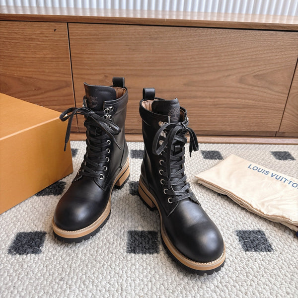 LV Lace-Up Ankle Boots Black Leather 101907