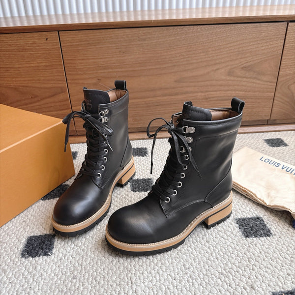 LV Lace-Up Ankle Boots Black Leather 101907