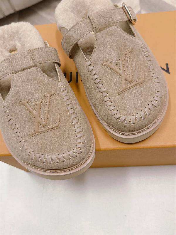 LV Colorado Closed Mules Beige Suede 100798