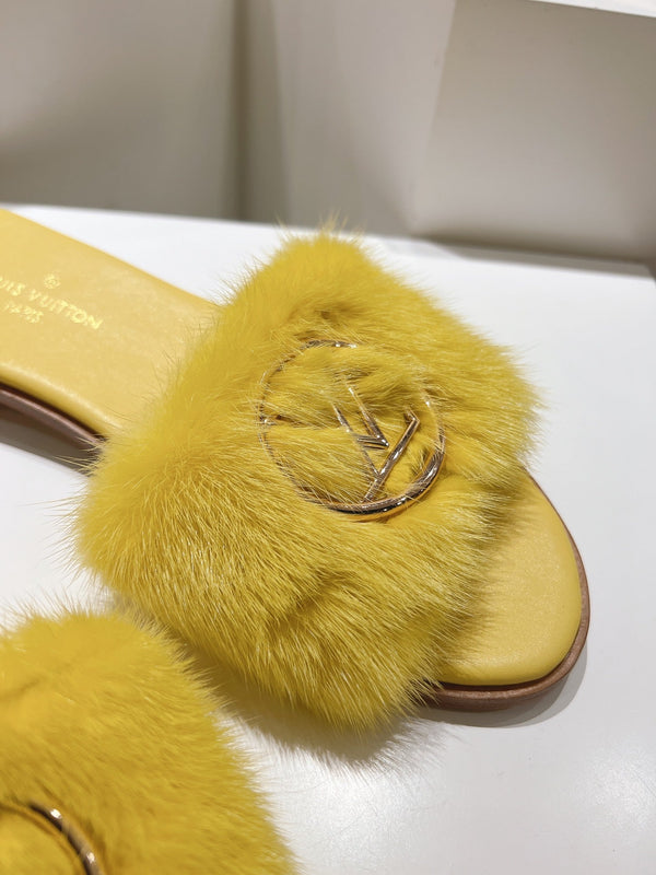 LV Flat Mule Sandals Yellow Fur Gold LV Medallion 997718