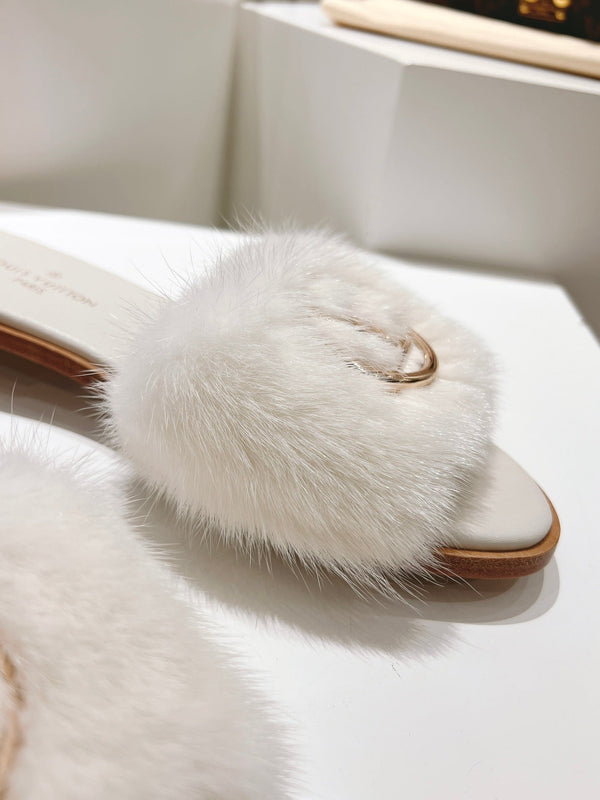LV Flat Mule Sandals White Fur Gold LV Medallion 997715