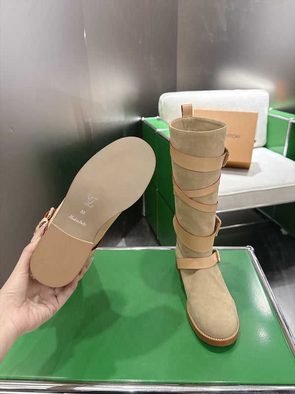 LV Amiral Flat Boots Beige Suede 999312