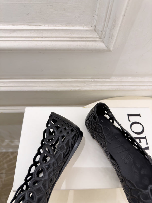 LW Petal Anagram Ballet Flats Pale Black Leather 111592