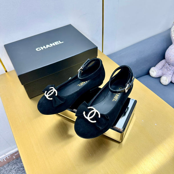 CC 26S Mary Jane Flats Bow Logo Charm Black Suede 140311
