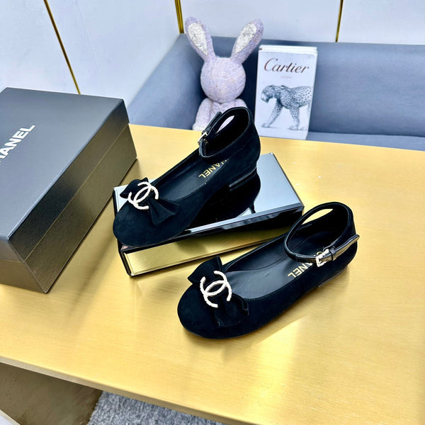 CC 26S Mary Jane Flats Bow Logo Charm Black Suede 140311