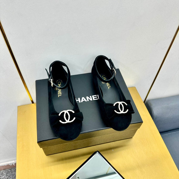 CC 26S Mary Jane Flats Bow Logo Charm Black Suede 140311