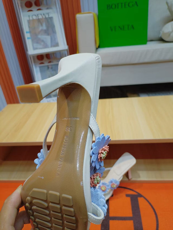 BV Riva Thong Floral Sandals 9CM Blue White Leather 139868