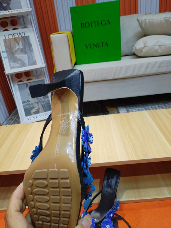 BV Riva Thong Floral Sandals 9CM Blue Black Leather 139867