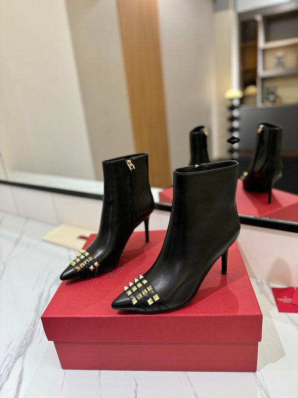 VLTN Garavani 26W Rockstud Ankle Boots 8cm Stiletto Leather 145163