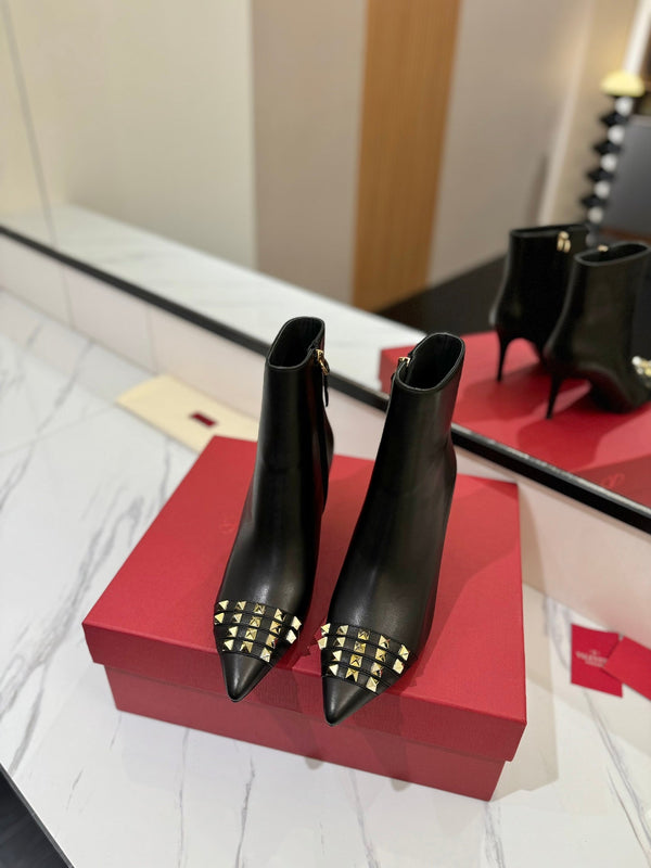 VLTN Garavani 26W Rockstud Ankle Boots 8cm Stiletto Leather 145163