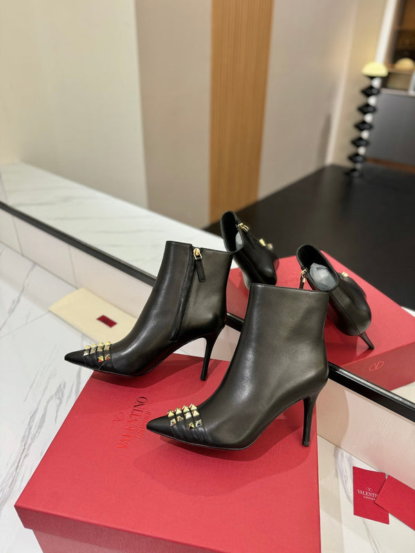 VLTN Garavani 26W Rockstud Ankle Boots 8cm Stiletto Leather 145163