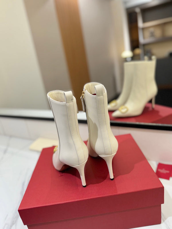 VLTN Garavani 26W VLogo Ankle Boots 8cm Pointed Toe Leather 145157