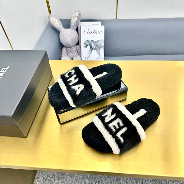 CC Slides Logo Faux Fur 139999