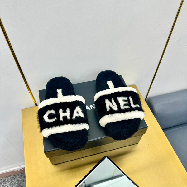 CC Slides Logo Faux Fur 139999