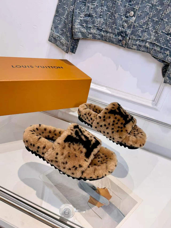 LV Color-Block Slides Leopard Print Shearling 146605