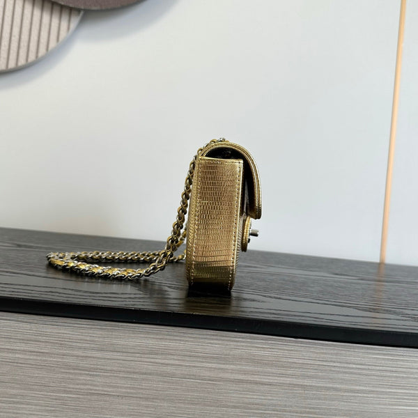 CC 26B Small Flap Bag 21.5cm Metallic Lizard-Embossed Cowhide