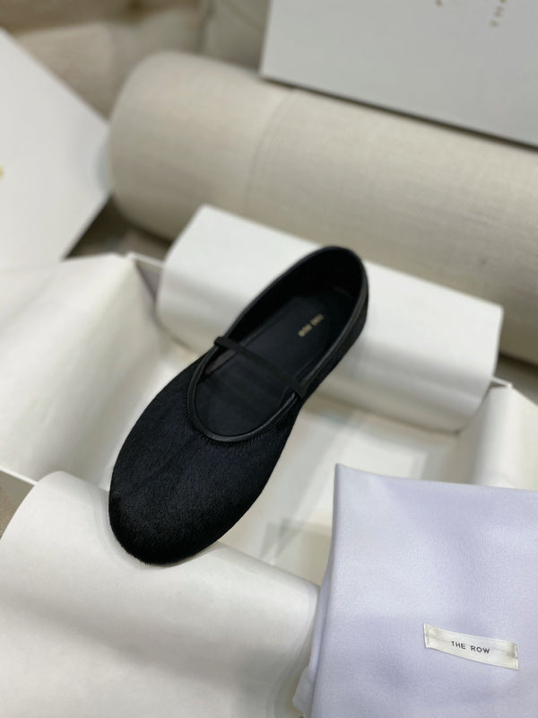 TR 26S Mary Jane Flats Round Toe Elastic Strap Pony Hair 156153