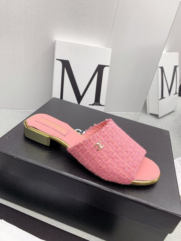 CC Slide Sandals Gold-Tone Logo Tweed  161724