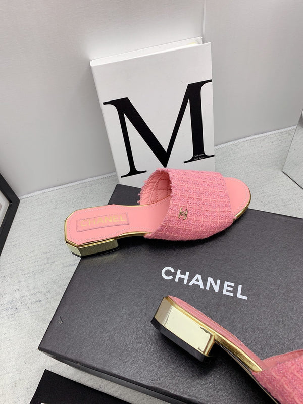 CC Slide Sandals Gold-Tone Logo Tweed  161724
