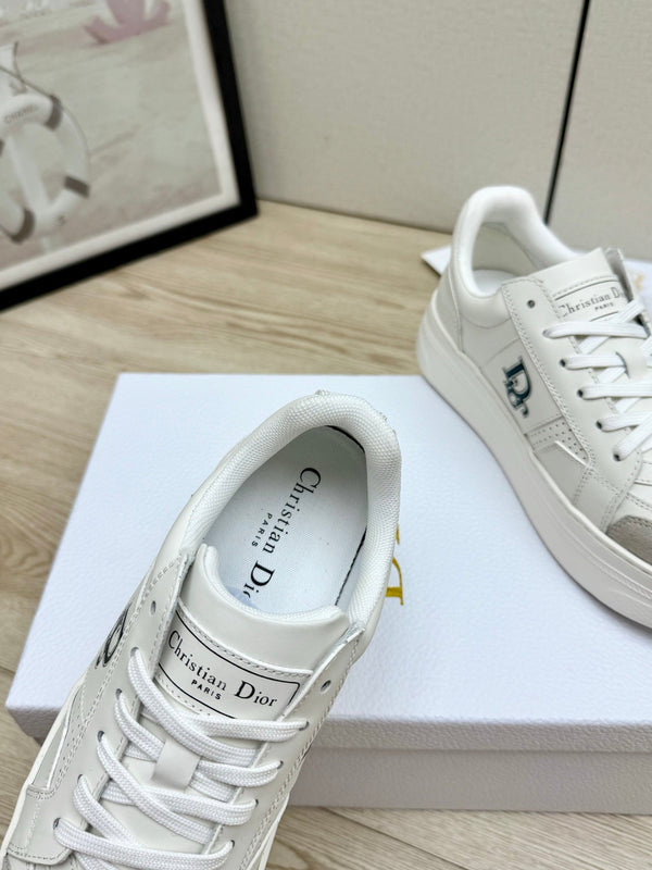 CD 2026 Star Platform Sneaker Low-Top Calfskin 162013