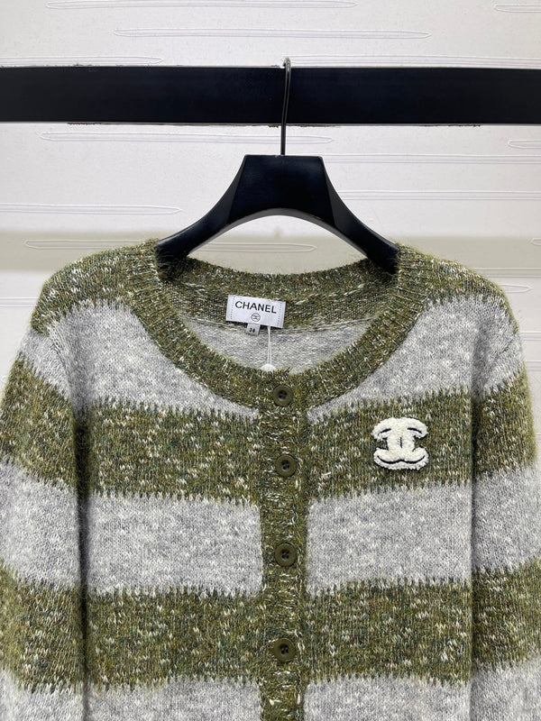 CC 26FW Striped Knit Cardigan CC Brooch Wool 274039