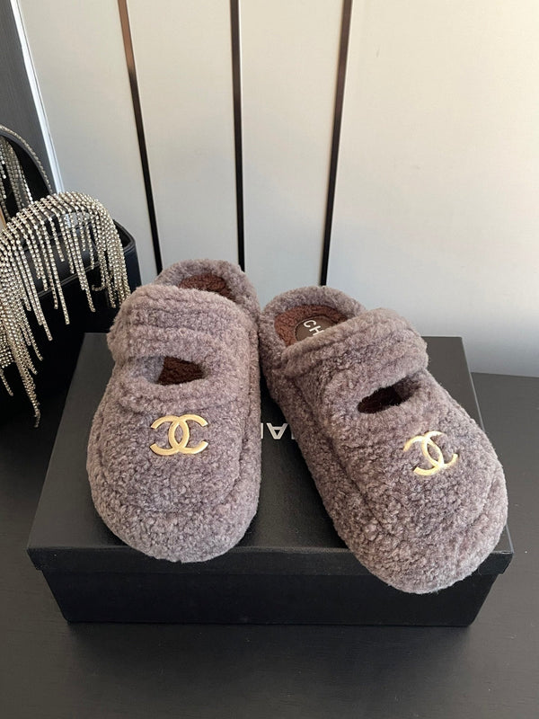 CC 26FW Logo Slip-On Mules Faux Shearling 176755
