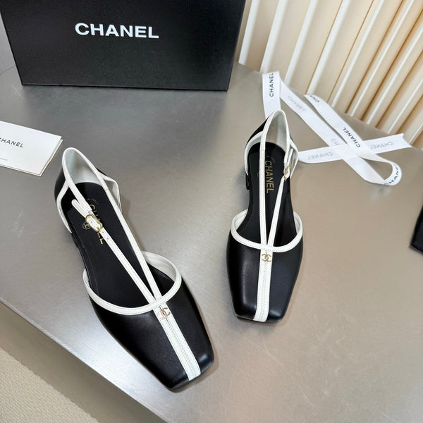 CC 26FW Mary Jane Flats Square Toe T-Strap CC Logo Leather 190626