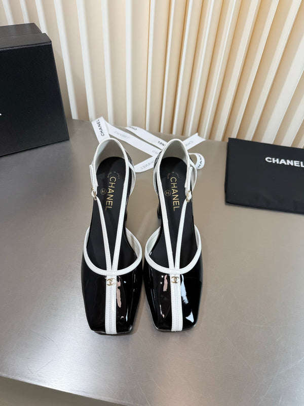 CC 26FW Pumps 8.5cm Square Toe Logo Two-Tone Patent Lether 190624