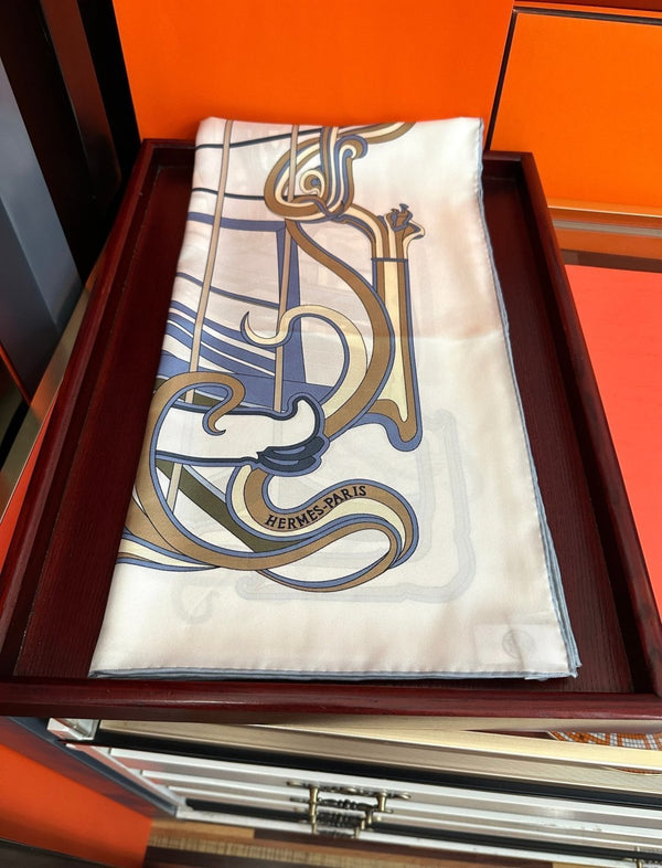 HM 26s Scarf  90x90cm Twill Silk 550752