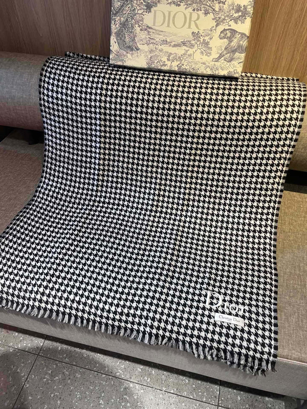 CD 26FW Scarf Houndstooth Color-Block Logo Jacquard Shawl 70×200 Wool Blend 550692