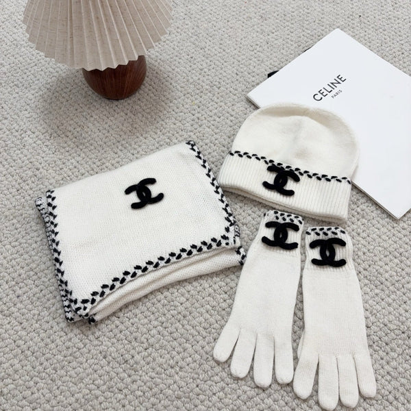 CC Hat Scarf Gloves Set 563594