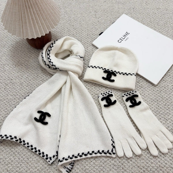 CC Hat Scarf Gloves Set 563594