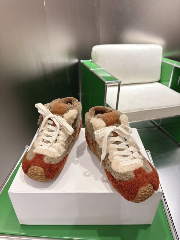 LW 26FW Fluffy High-Top Sneakers Color-Block Shearling 172064