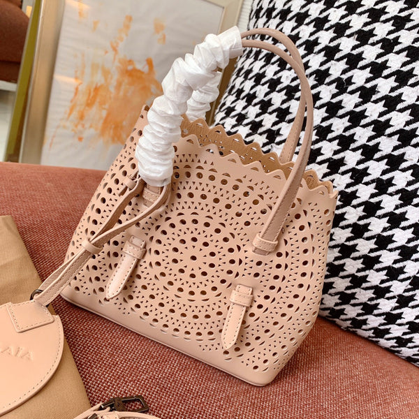 MINA 20 BAG IN DESERT SAND VIENNA CALFSKIN