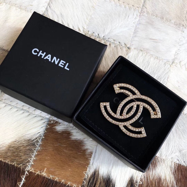 CC Brooch 156132