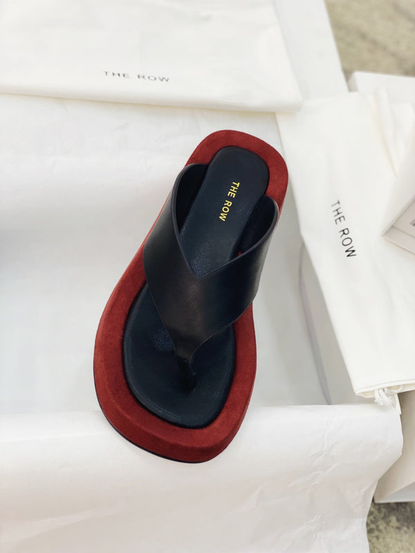 TR 26s Ginza Sandals Black Smooth Leather 156123