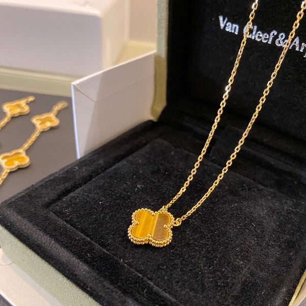 VCA Clover Necklace Tiger's Eye Gold
