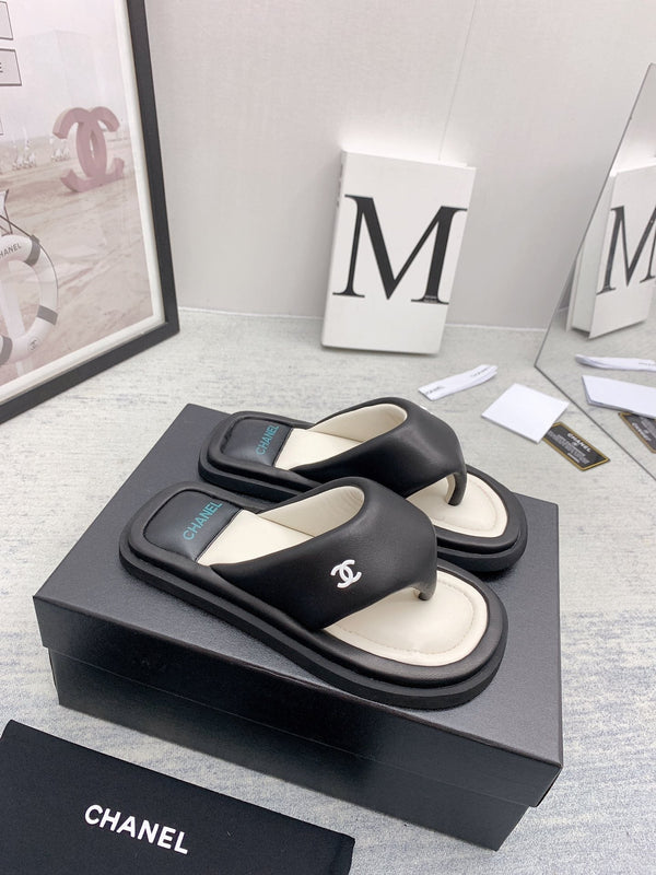 CC 26s Thong Sandals 2cm Leather 163422