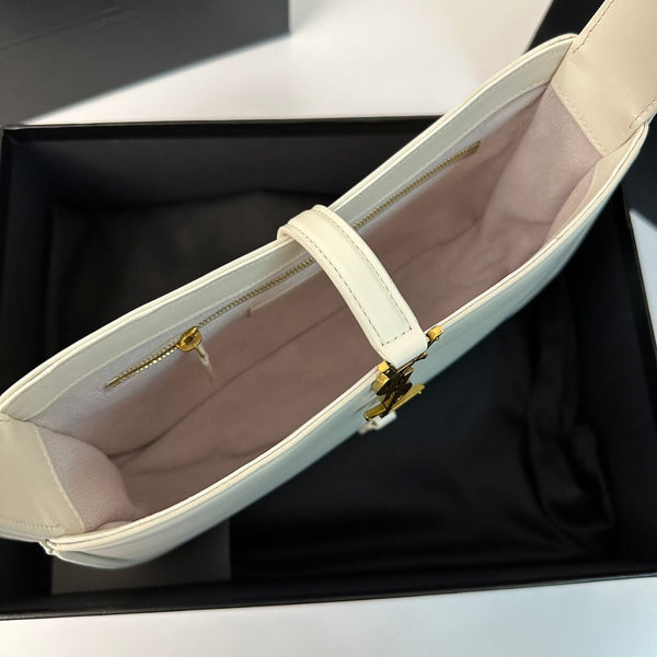 Le 5 a 7 24 White Lambskin Ghw